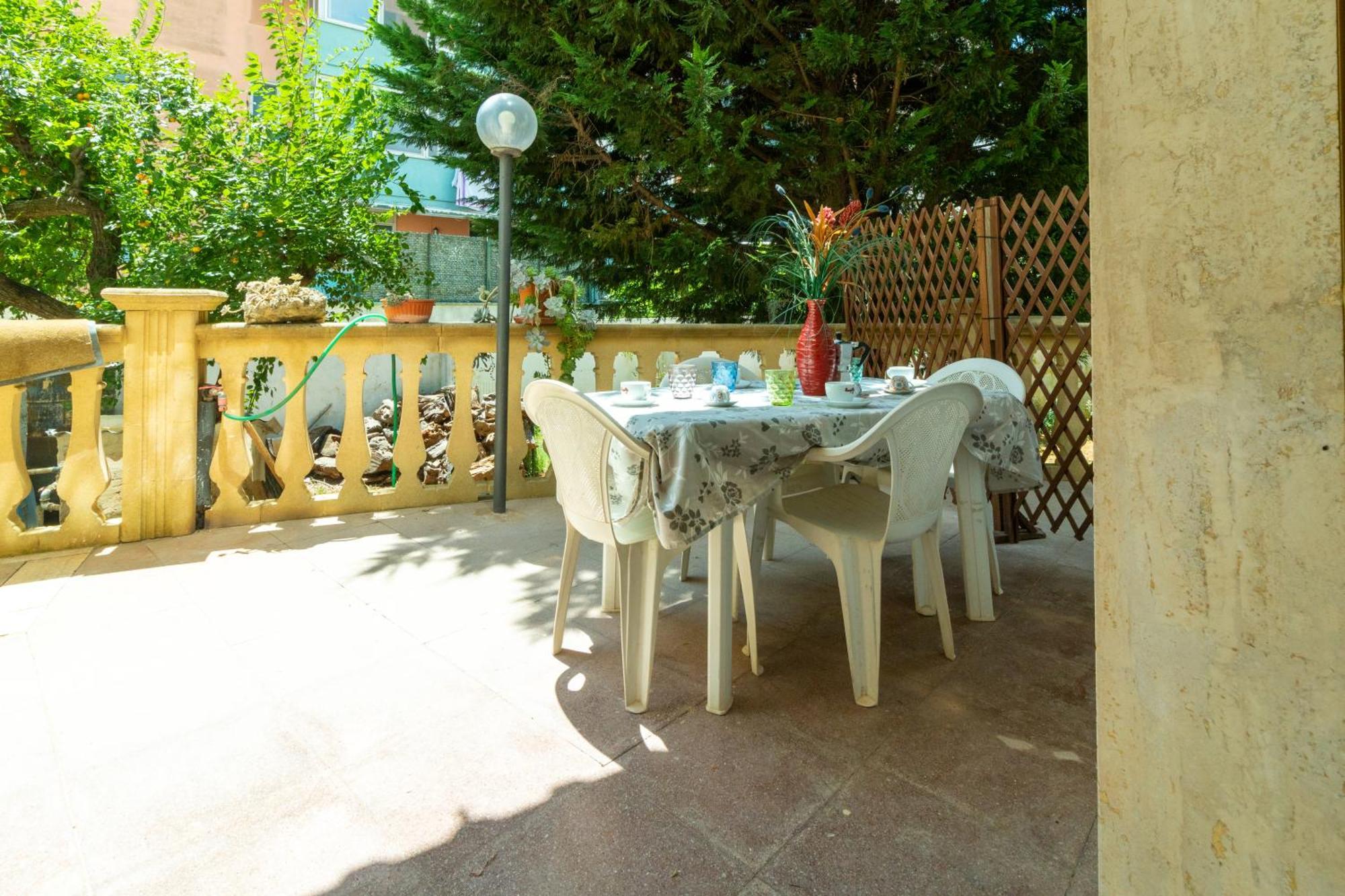 Ferrari Apartment Казарано Екстериор снимка
